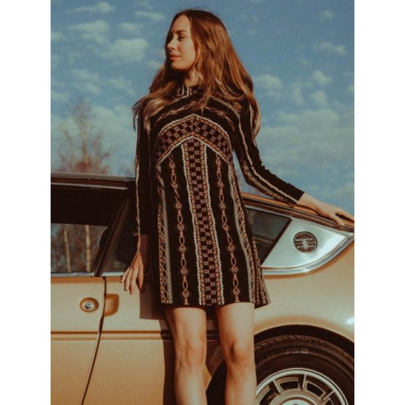 Free People Dresses & Skirts - Free People Stella Knit Mini Dress Retro Print 60s 70s Mod XS